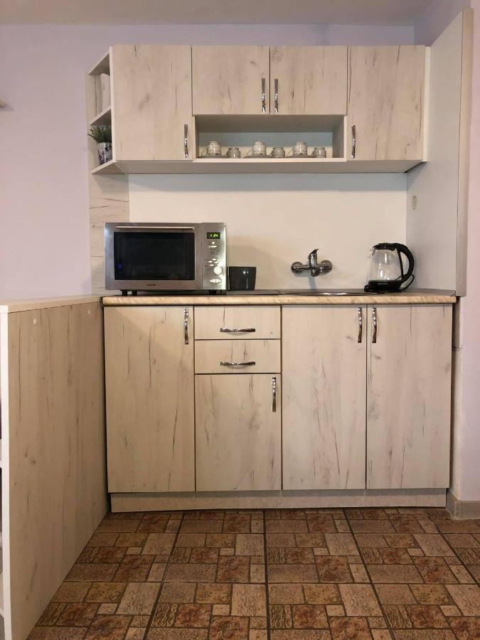 Comfy Studio Apartment By The Flower Market Varna Extérieur photo